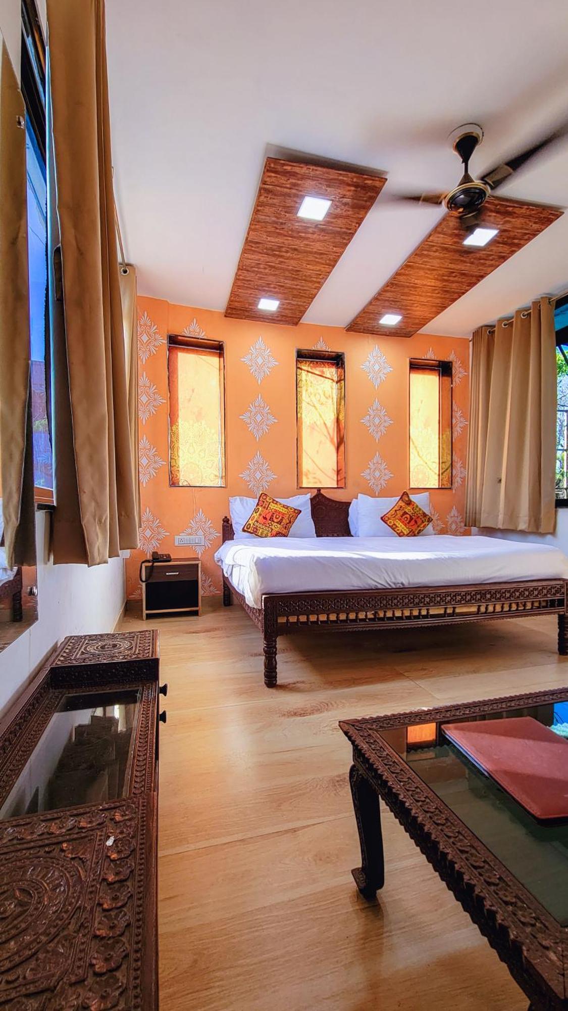 Rudraksha Inn Маунт-Абу Экстерьер фото